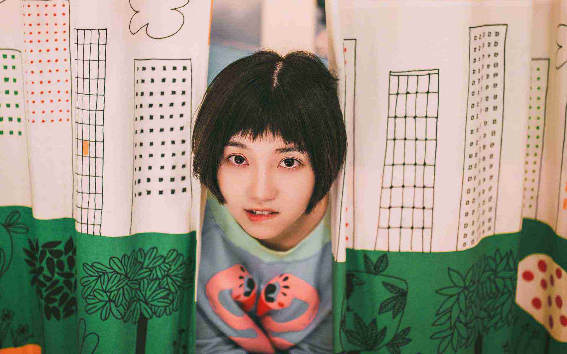 成都華微：與客戶簽訂1.05億元采購訂單